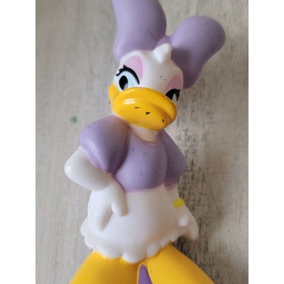 Daisy Duck sassy rubber bath toy figure purple - Picture 3 of 8